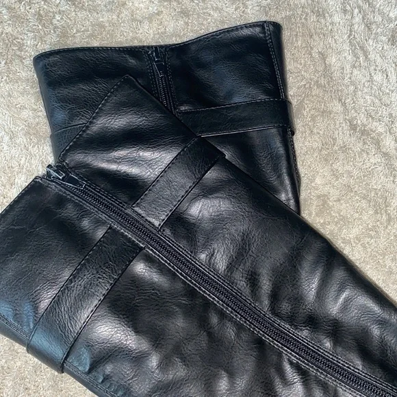Black Zip Up Boots - Picture 4 of 5